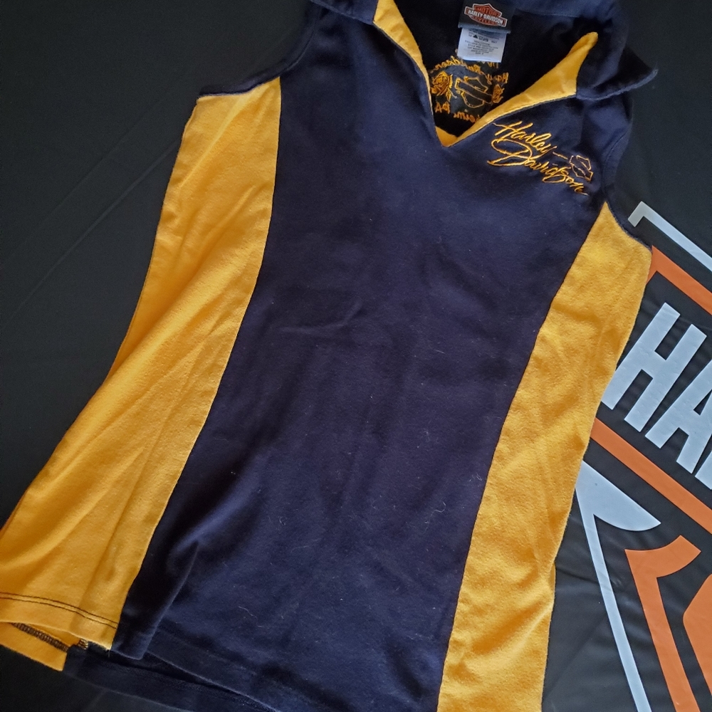 Harley-Davidson collard v neck sleeveless top